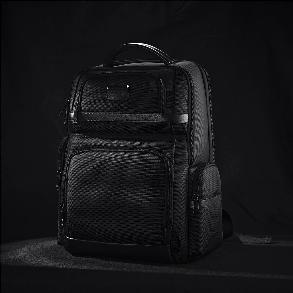 Alex Varga Bellagio Laptop Backpack - Image 7