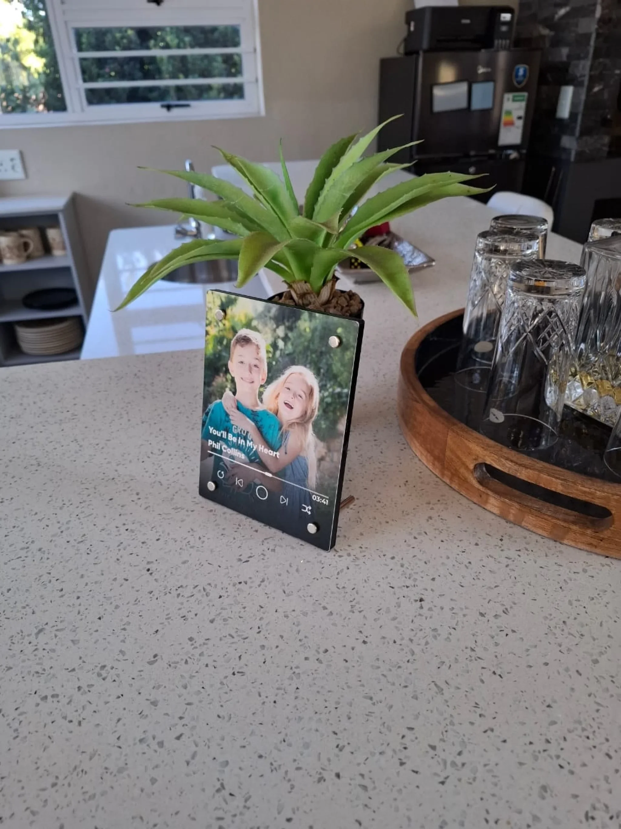 Personalized Musical Photo Display Stand (Heart-Shaped Image) -Ideal Gift! - Image 8