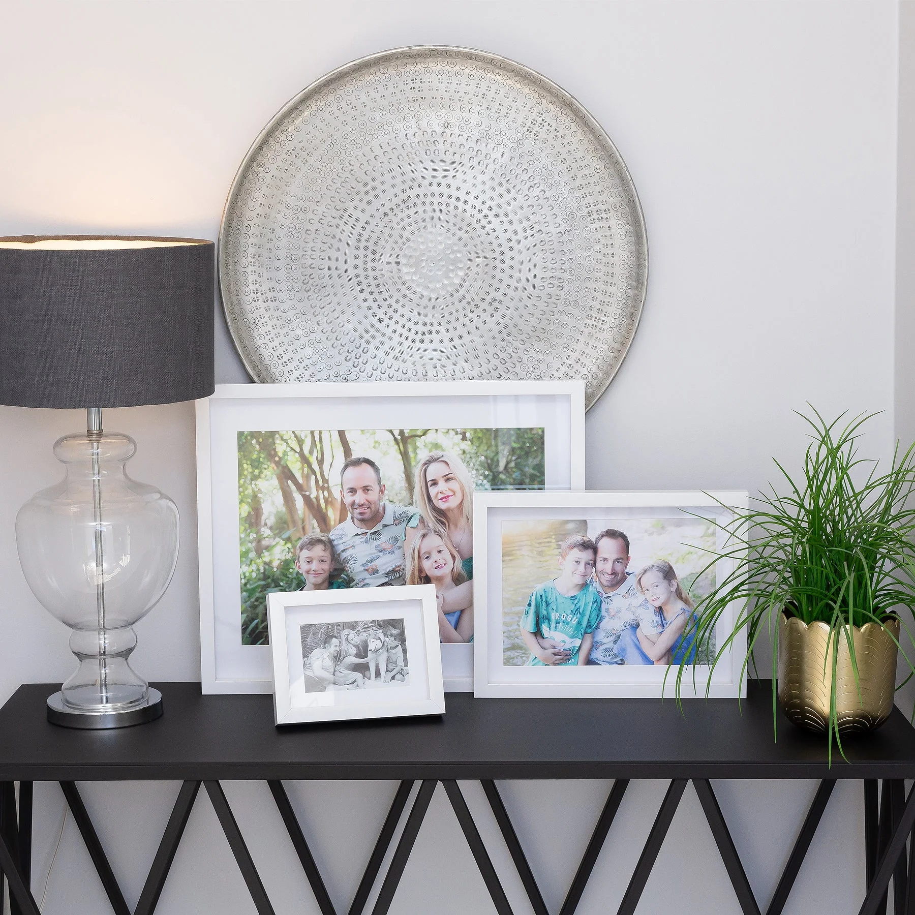 Photo Frame with multiple pictures & optional message -40x50cm - Shadow Box - Black/White - Image 9