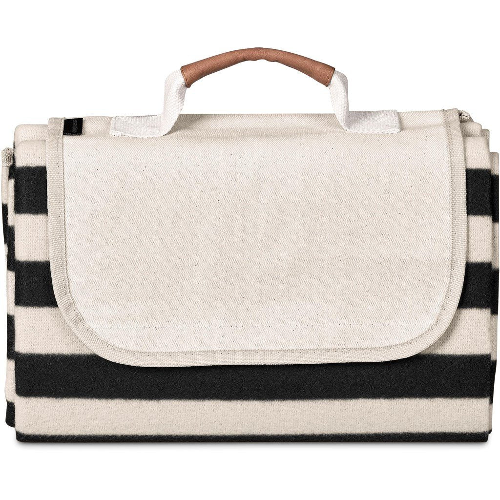 Serendipio Brookhill Picnic Blanket - Image 7