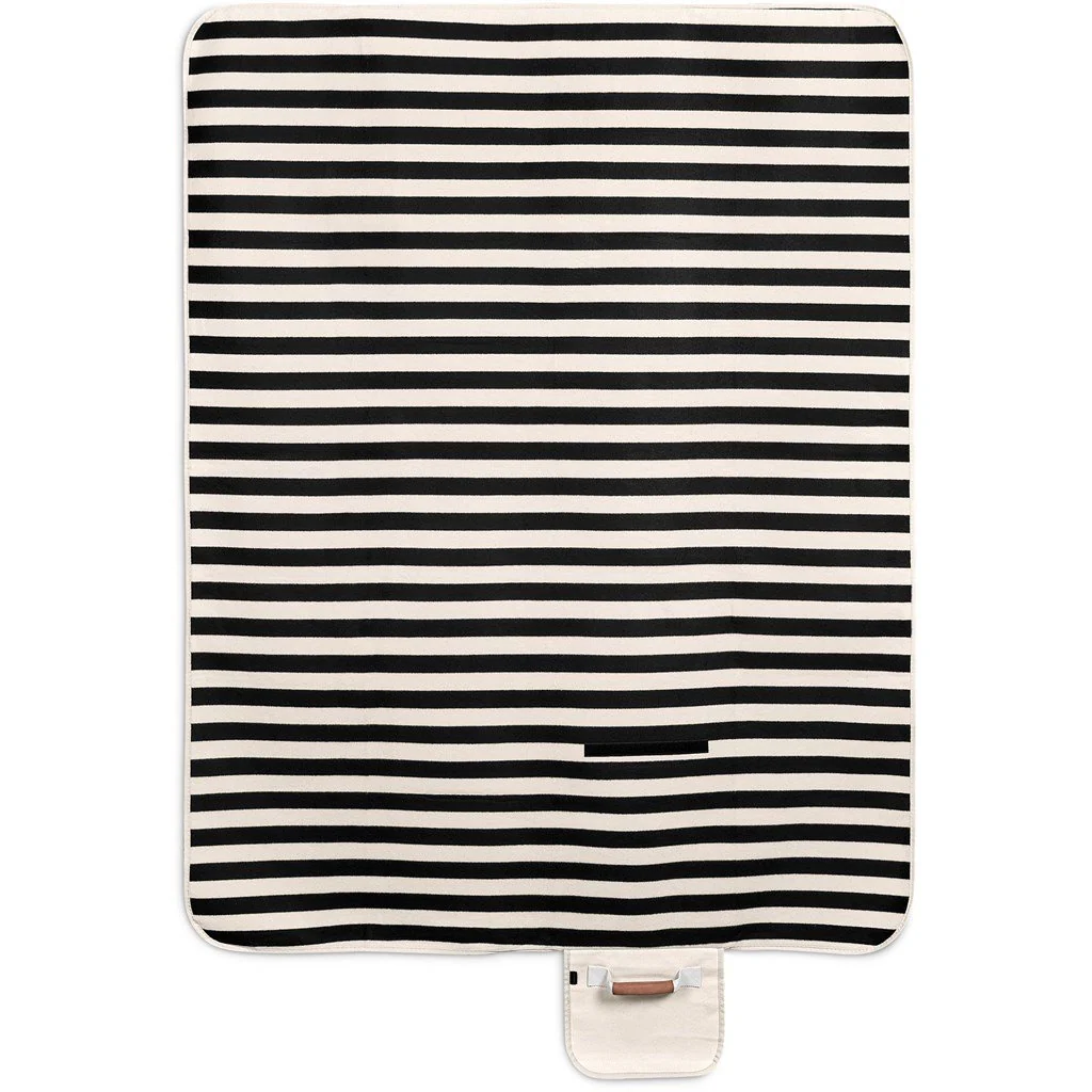Serendipio Brookhill Picnic Blanket - Image 8