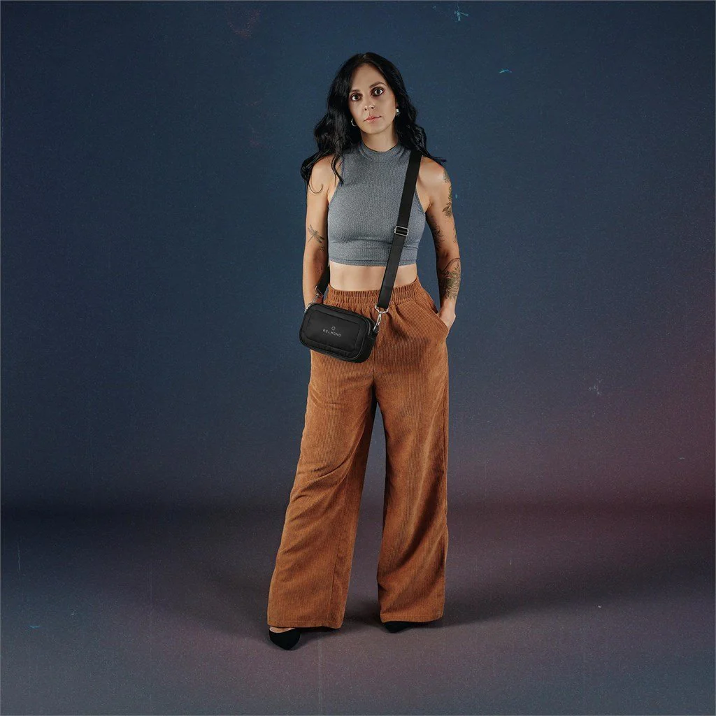 Serendipio Unisex Pitori Crossbody Bag - Image 9